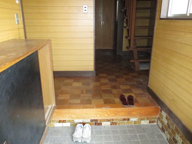 1970s steel-frame house, 17-min walk to station, Okayama