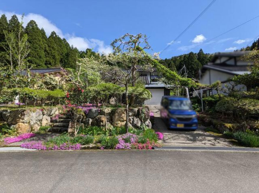 2000s wood house on a large plot in Miyama, Nantan
