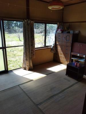 1960s wood house on a large plot in Niigata