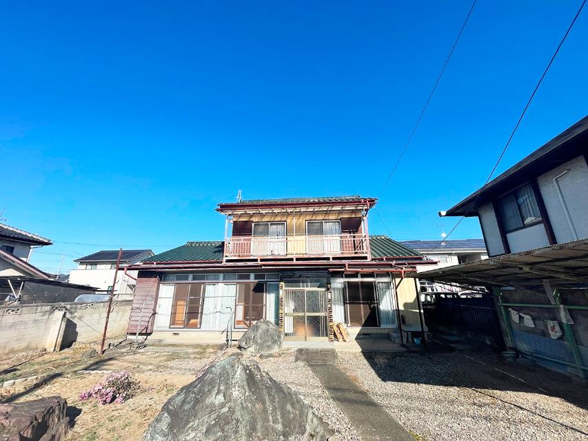 1970s wood house, 18-min walk to station, Tochigi