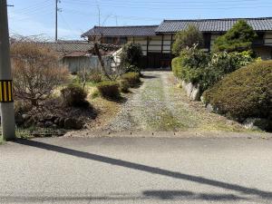 Wood house on a large plot in Niigata