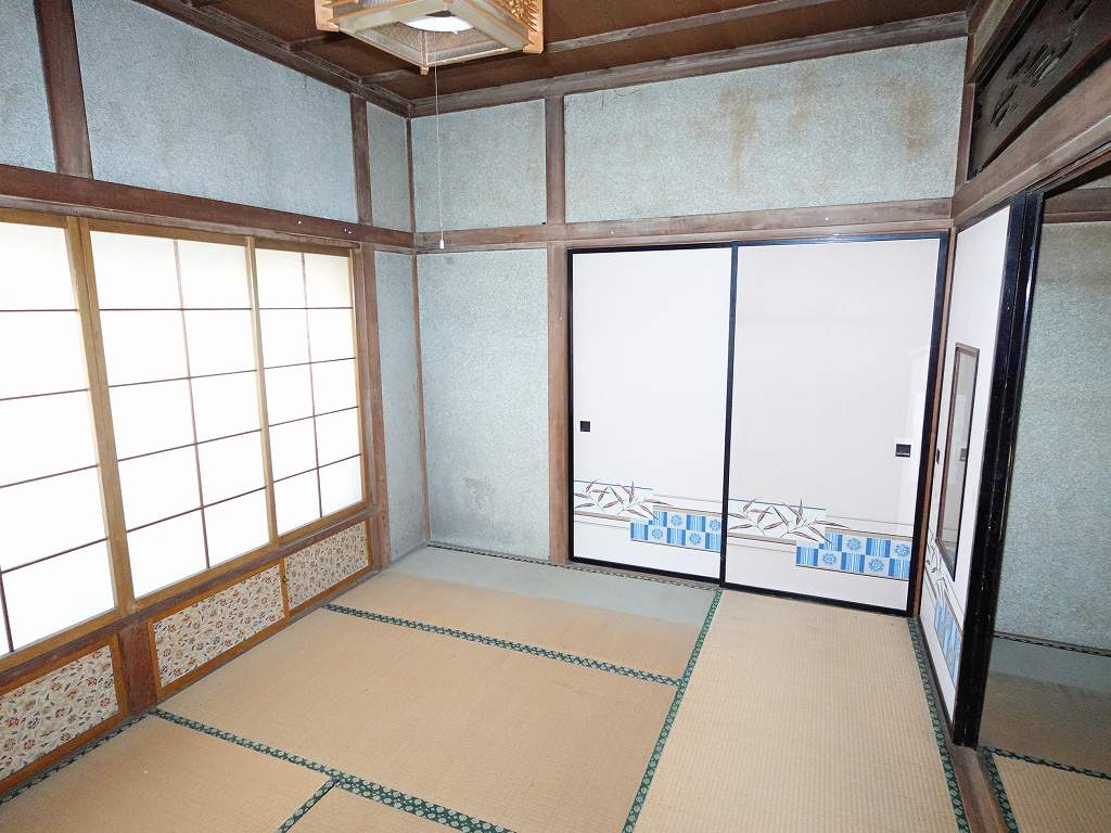 1950s wood house, 3-min walk to station, Nagano