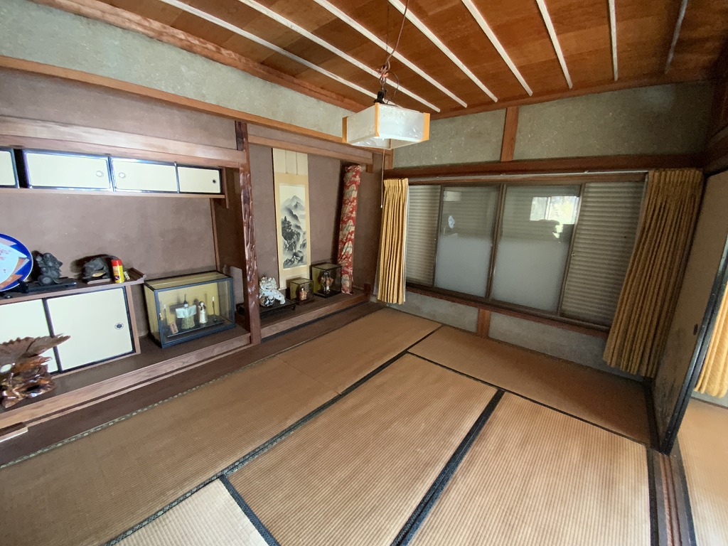 1950s wood house, 5-min walk to station, Yamaguchi