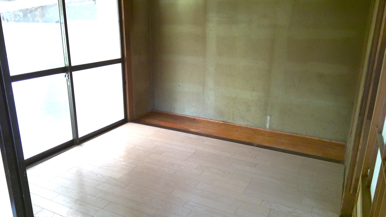 1980s wood house in Koyama, Kimotsuki, farmland, approval needed