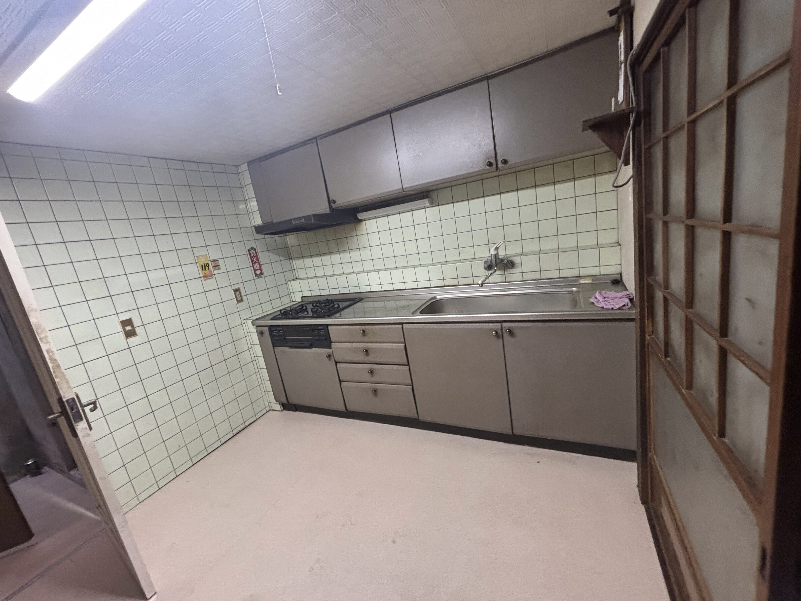 1960s wood house, 3-min walk to station, Shizuoka