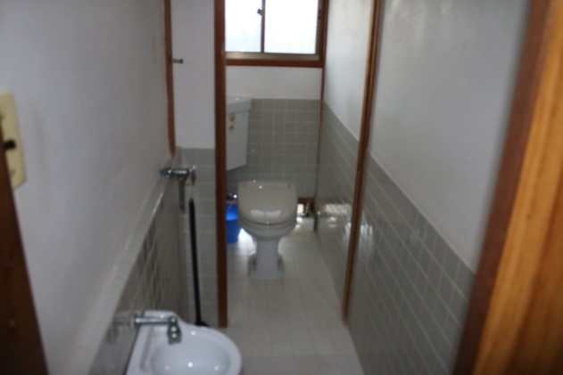 1970s wood house, 2-min walk to station, Mie