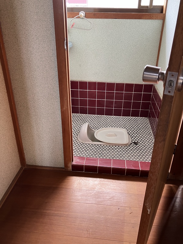 1980s wood house, 10-min walk to station, Tottori