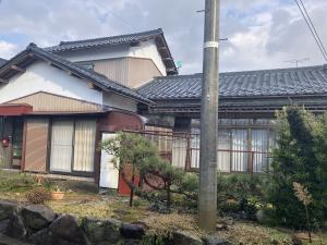 1960s wood house, 4-min walk to station, Fukui