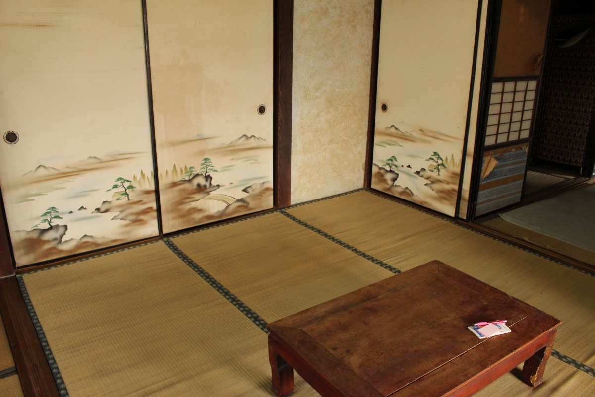 1860s wood house, 17-min walk to station, Ehime