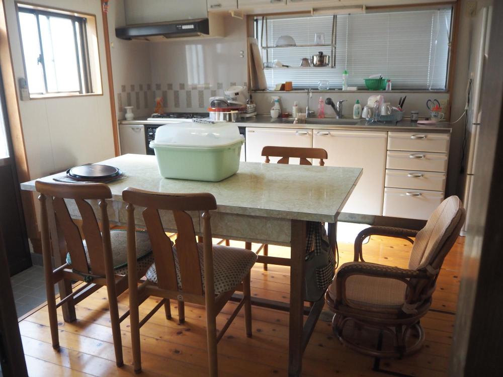 1970s wood house with outbuildings in Tokushima