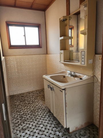 1950s wood house in Minamiawaji