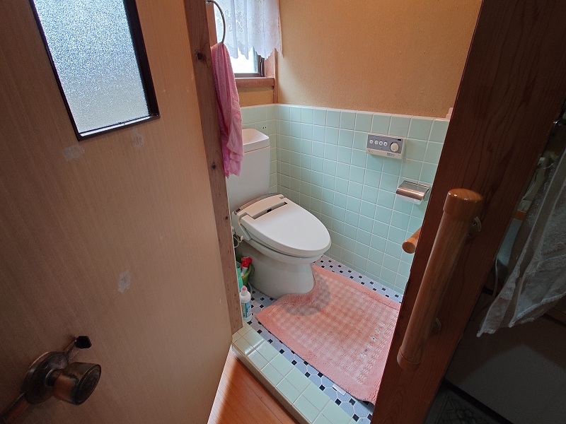 1980s wood house, 2-min walk to station, Tottori
