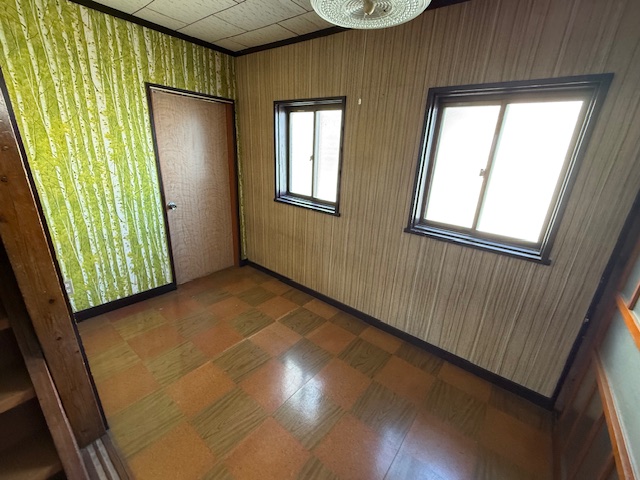 1940s wood house, 4-min walk to station, Nagano
