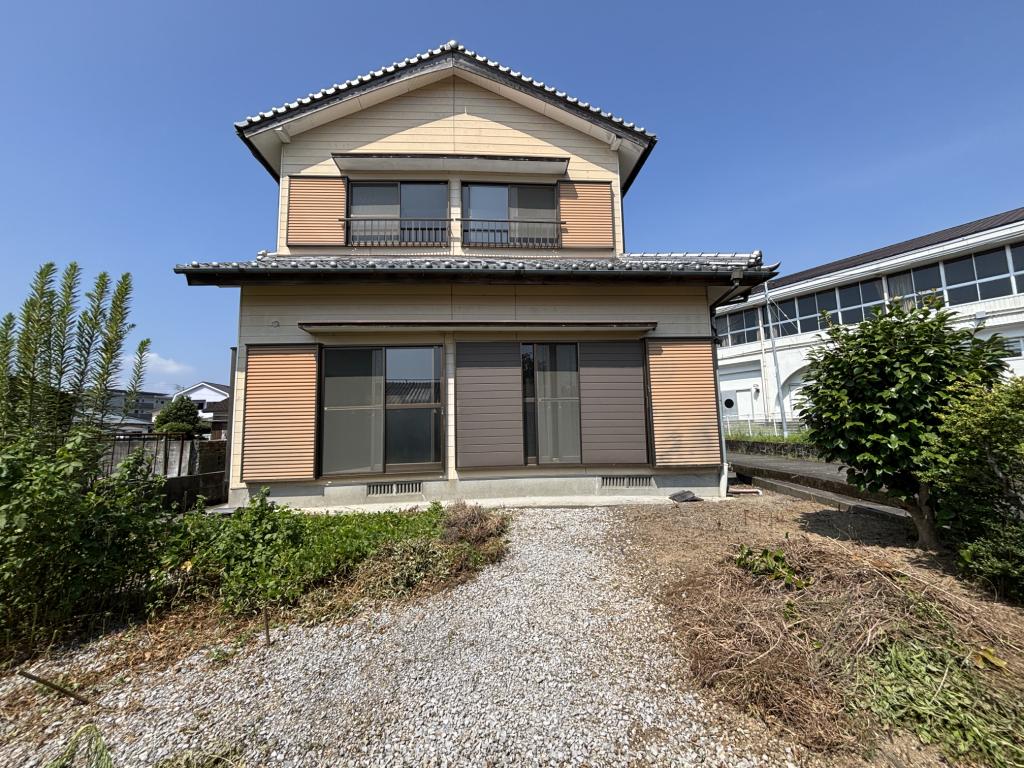1990s wood house in Miyazaki