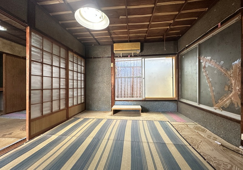 Wood house in Hyogo