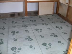 1970s wood house on a large plot in Niigata