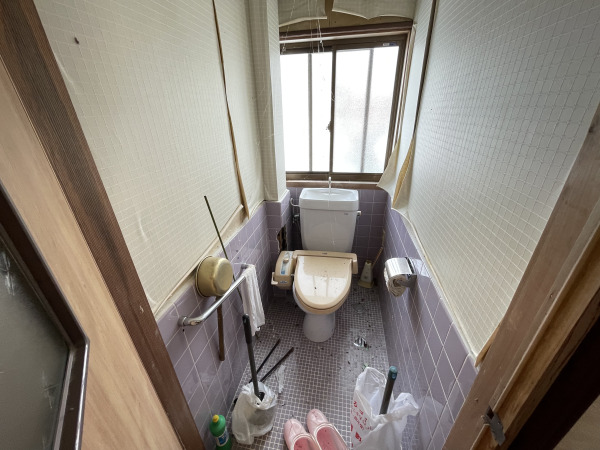 1980s wood house on a large plot in Tottori