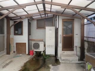 1970s concrete house, 1-min walk to station, Oita