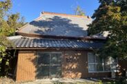 Wood house on a large plot in Mima