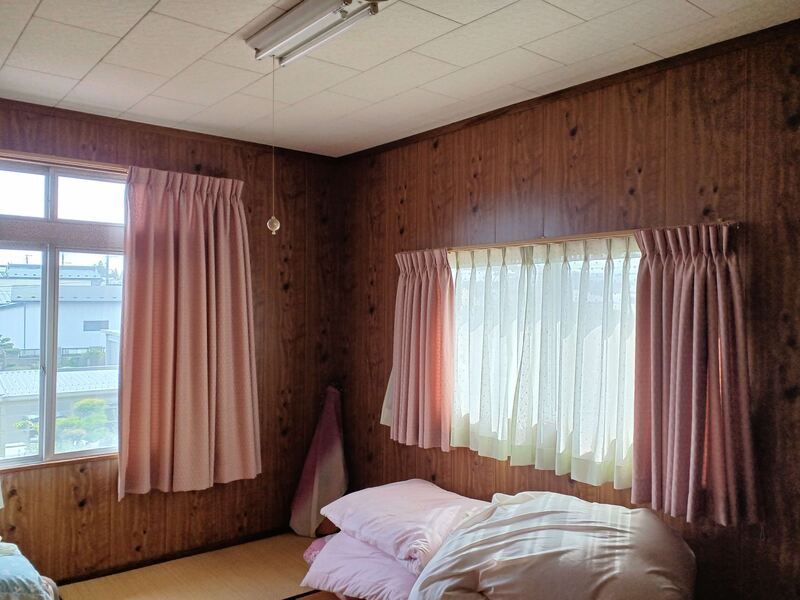 1970s wood house on a large plot in Iwate