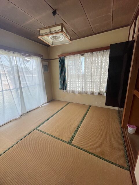 1970s house, 11-min walk to station, Miyazaki