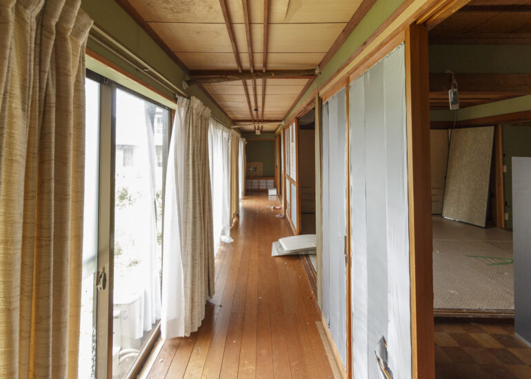 Wood house on a large plot in Matsusaka Kahada