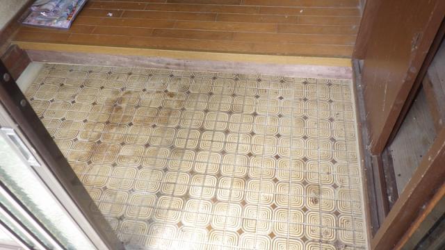 1960s wood house, 17-min walk to station, Nagasaki