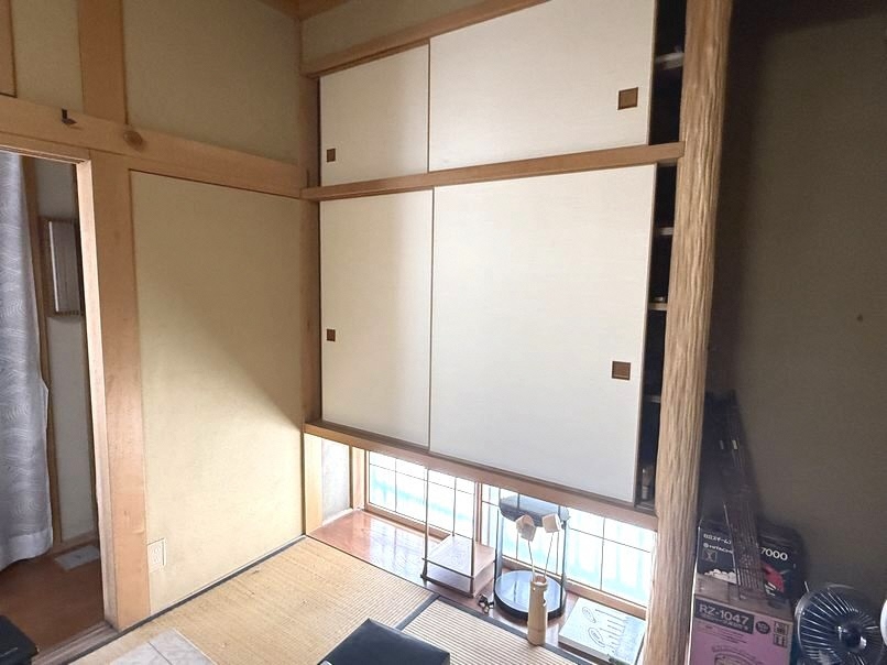 1970s wood house, 4-min walk to station, Aomori