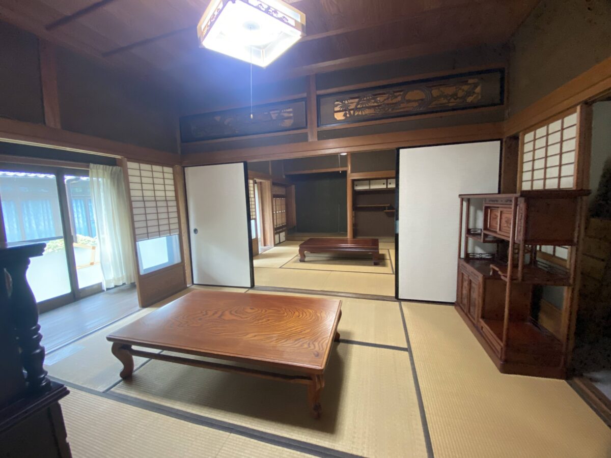 Wood house on a large plot in Hyogo