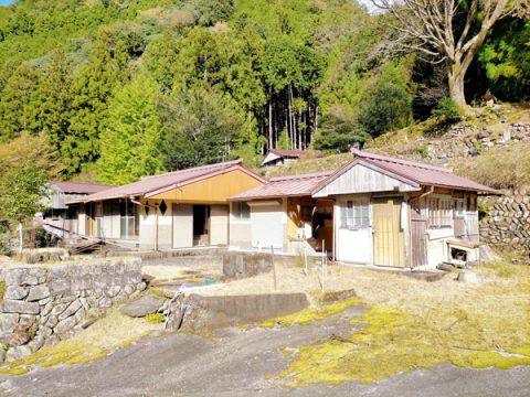 1980s wood house in Nara