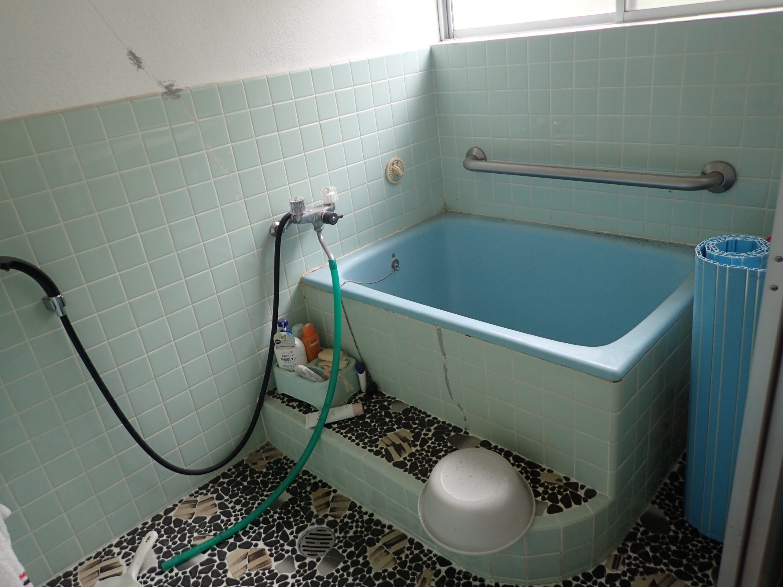1970s wood house, 12-min walk to station, Okayama
