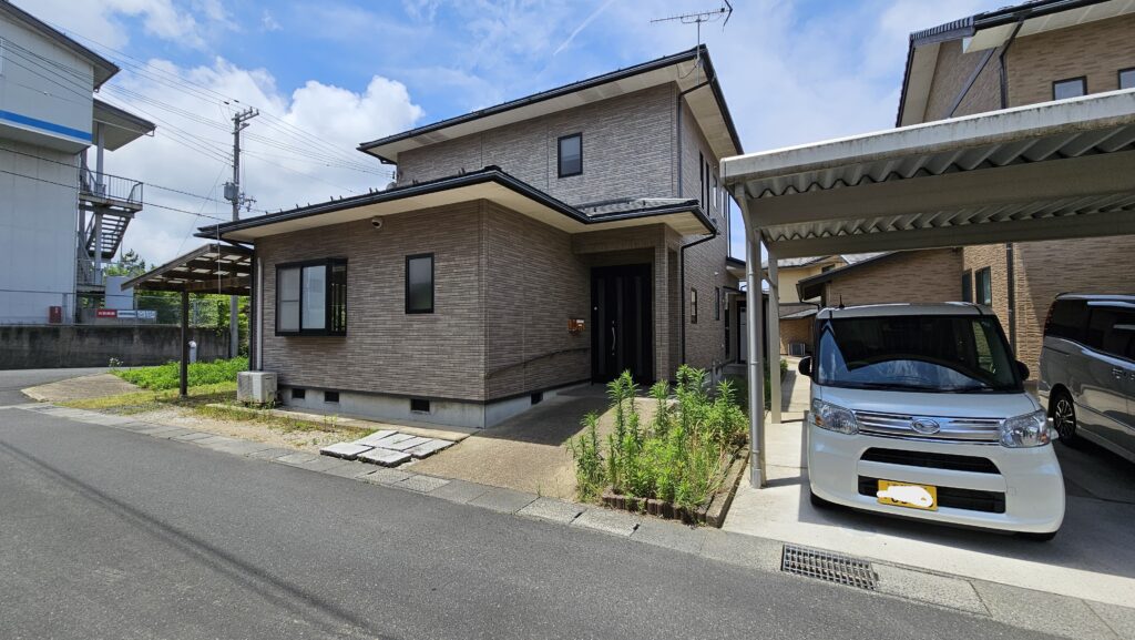 2000s wood house near the coast in Amino, Kyotango