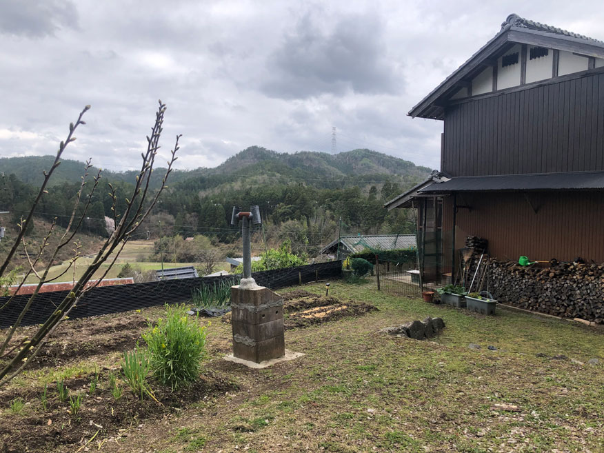 Wood house with outbuildings in Yagi, Nantan