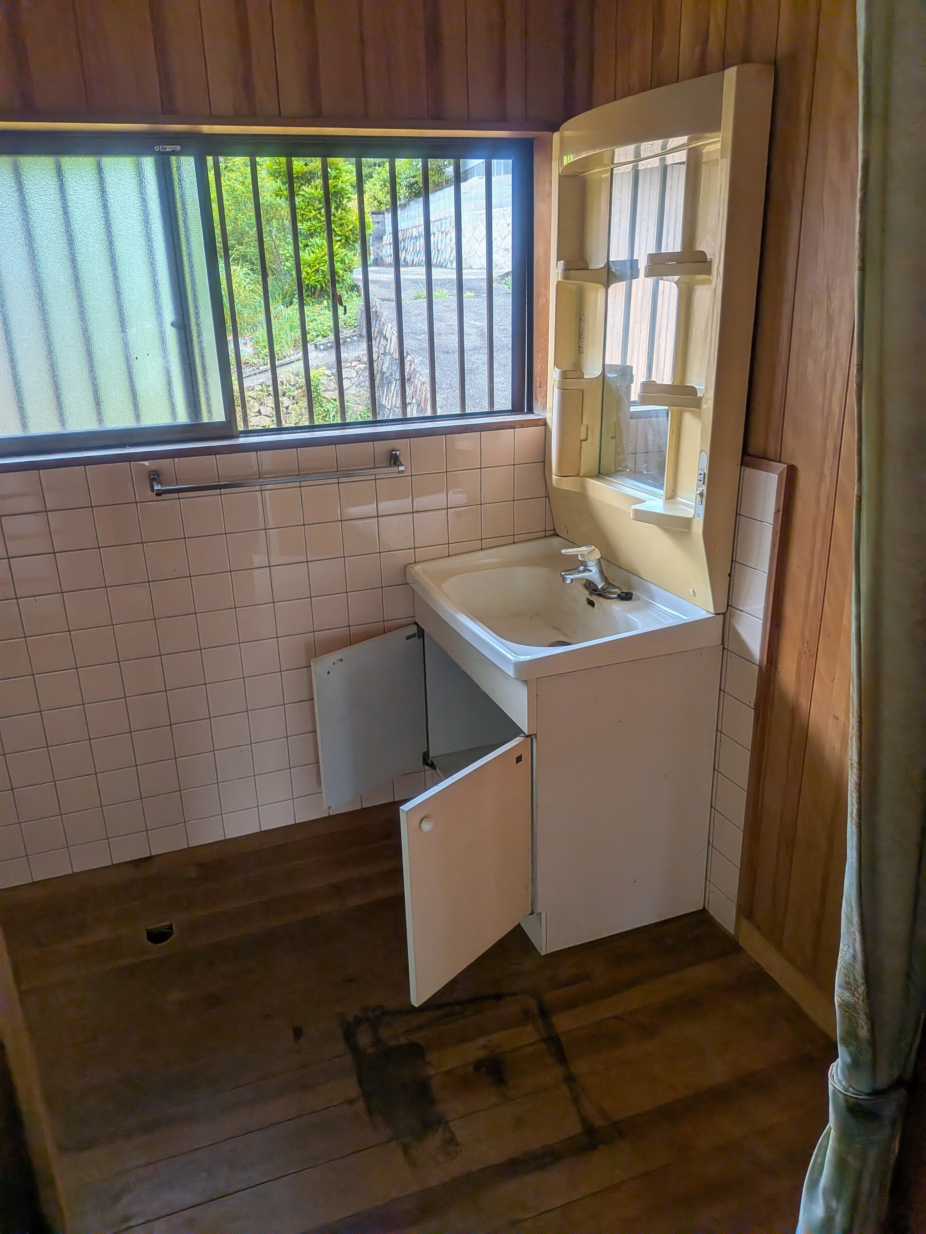 1990s wood house in Okayama