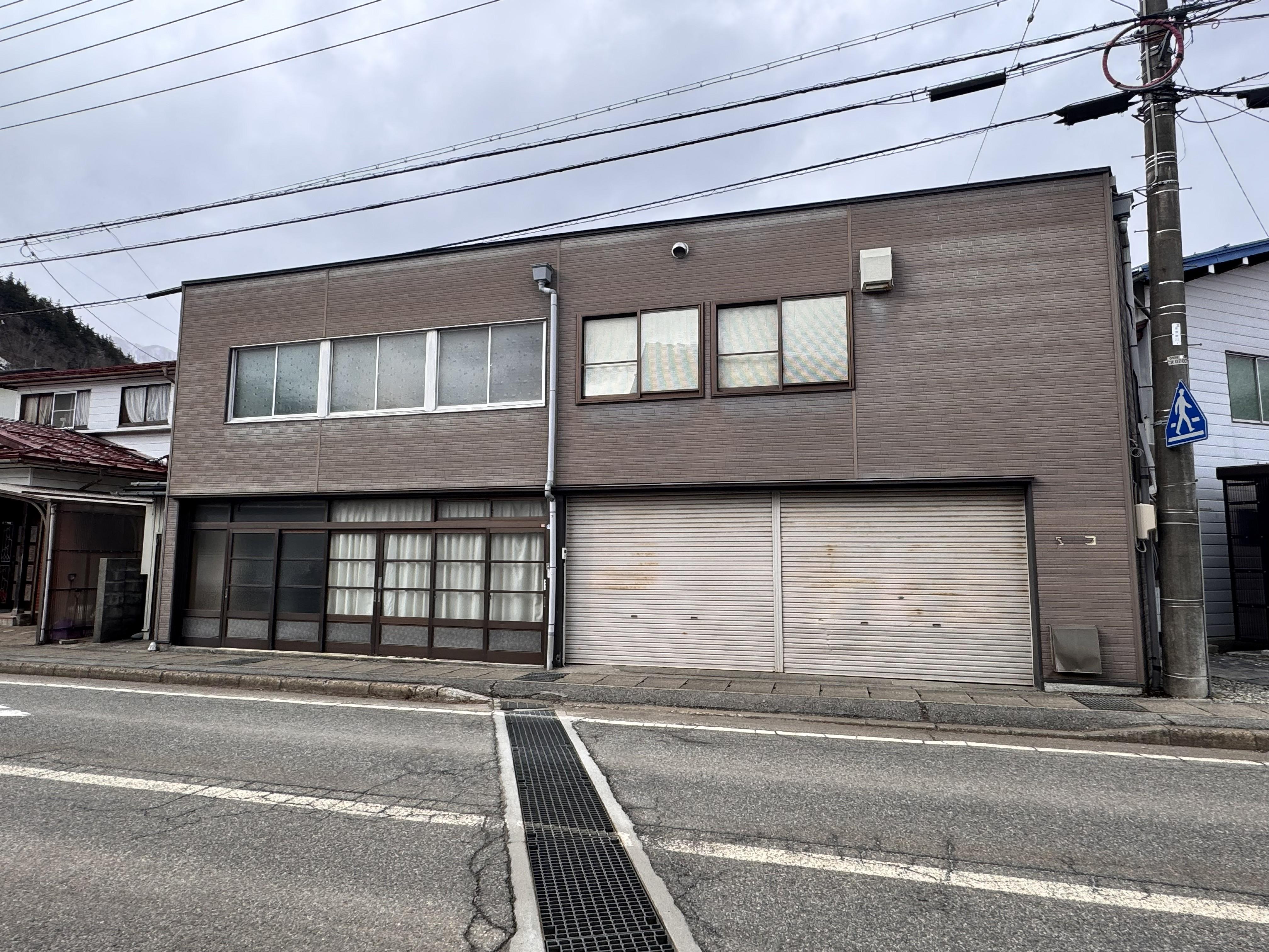 Hida City Kamioka Town Midori-ga-oka - Used wooden house