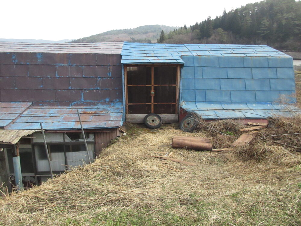 Wood house on a large plot in Iwate