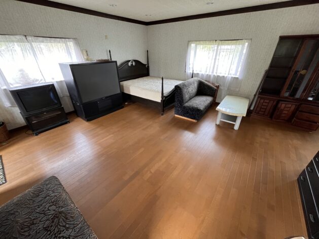 1980s wood house in Ehime