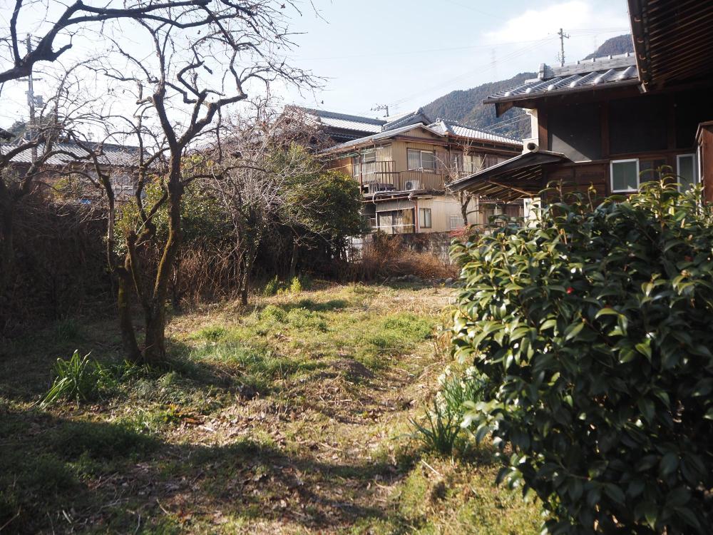 1970s wood house with outbuildings in Tokushima