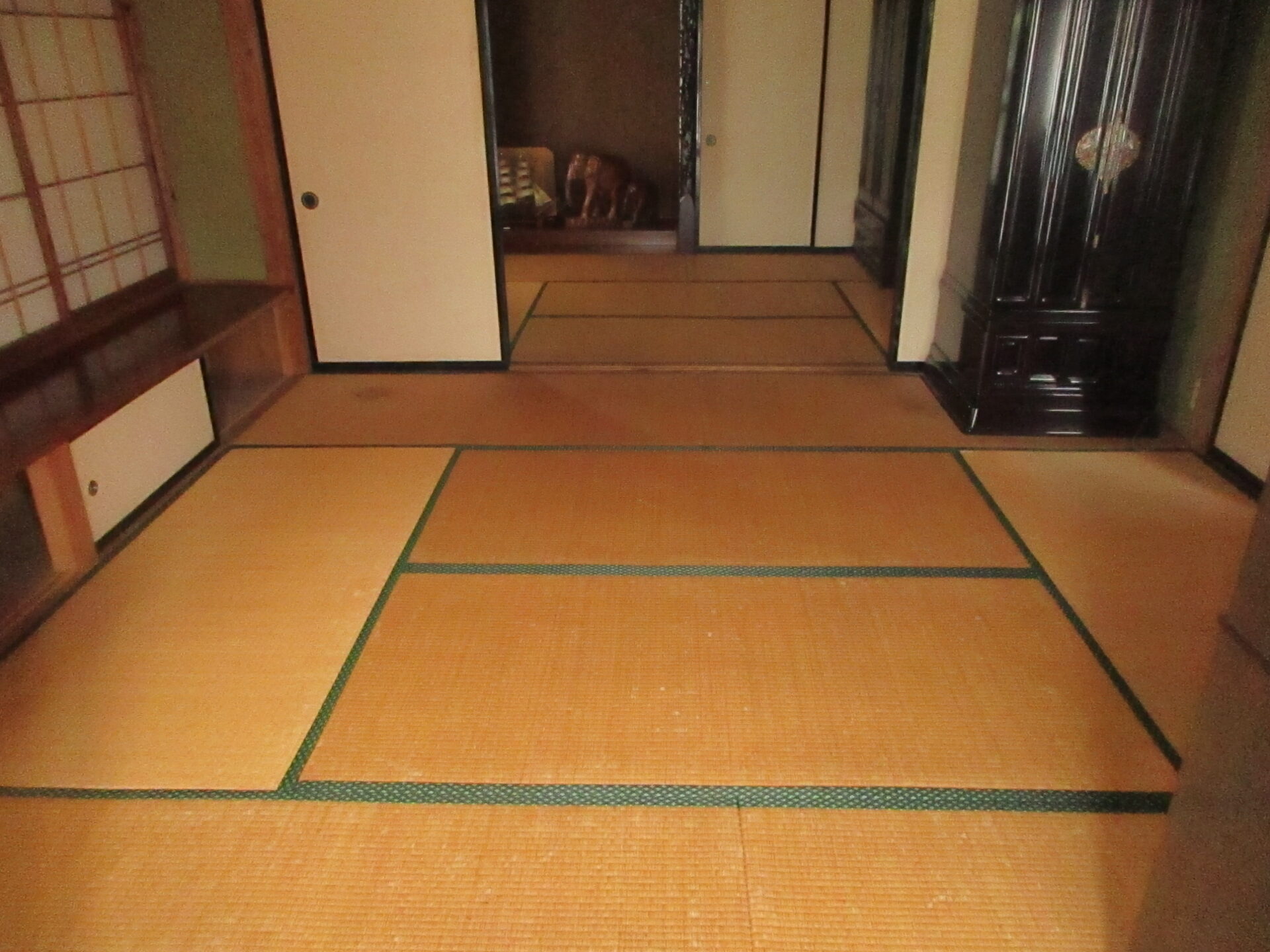 1970s wood house with storehouses in Shizuoka