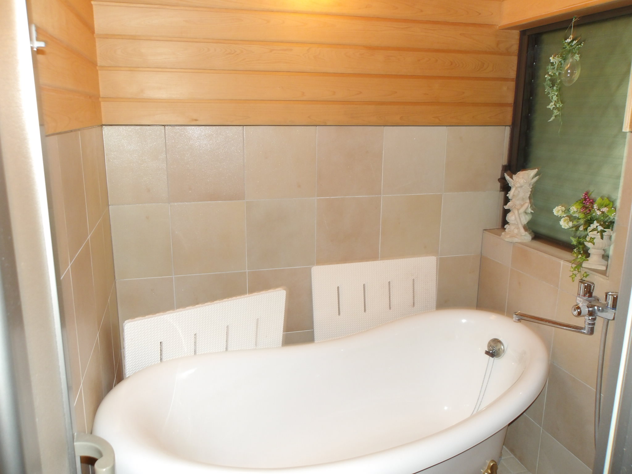 2000s wood house, 15-min walk to station, Tochigi