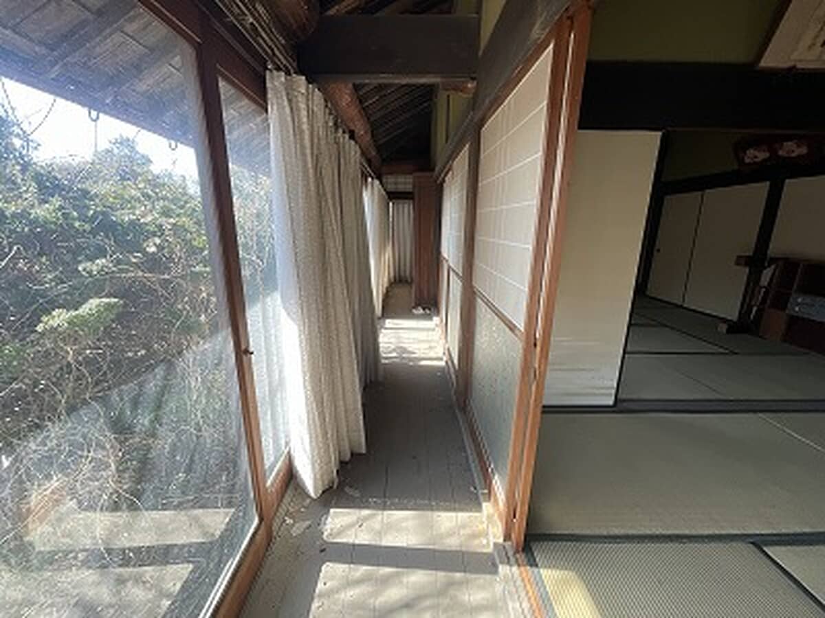 1920s wood house on a large plot in Hiroshima
