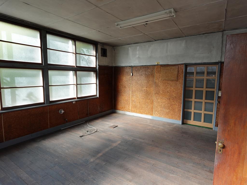1950s wood house, 3-min walk to station, Nagano