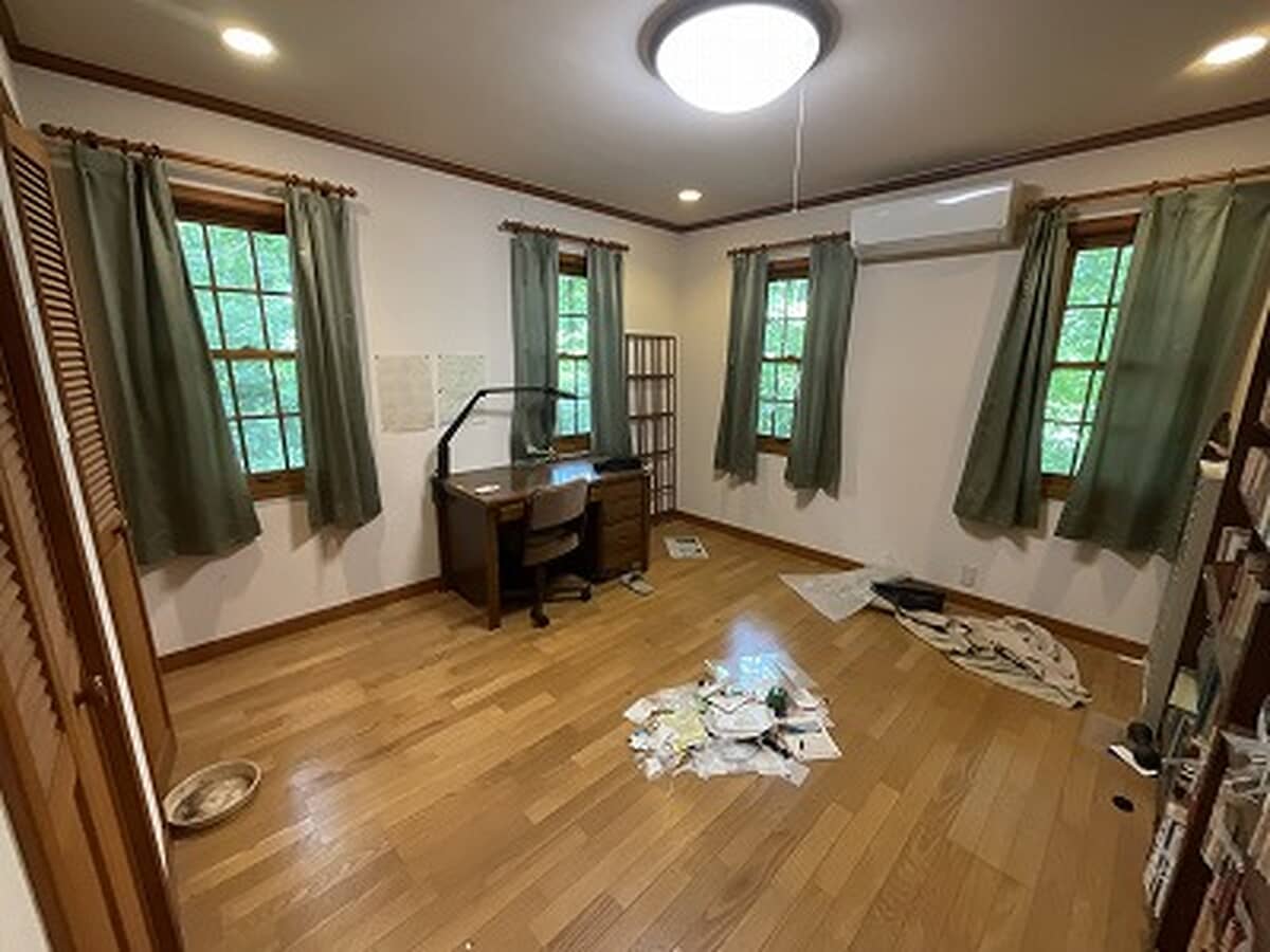 1990s wood house in Hiroshima