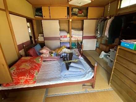 1980s wood house on a large plot in Tashiro, Kinko