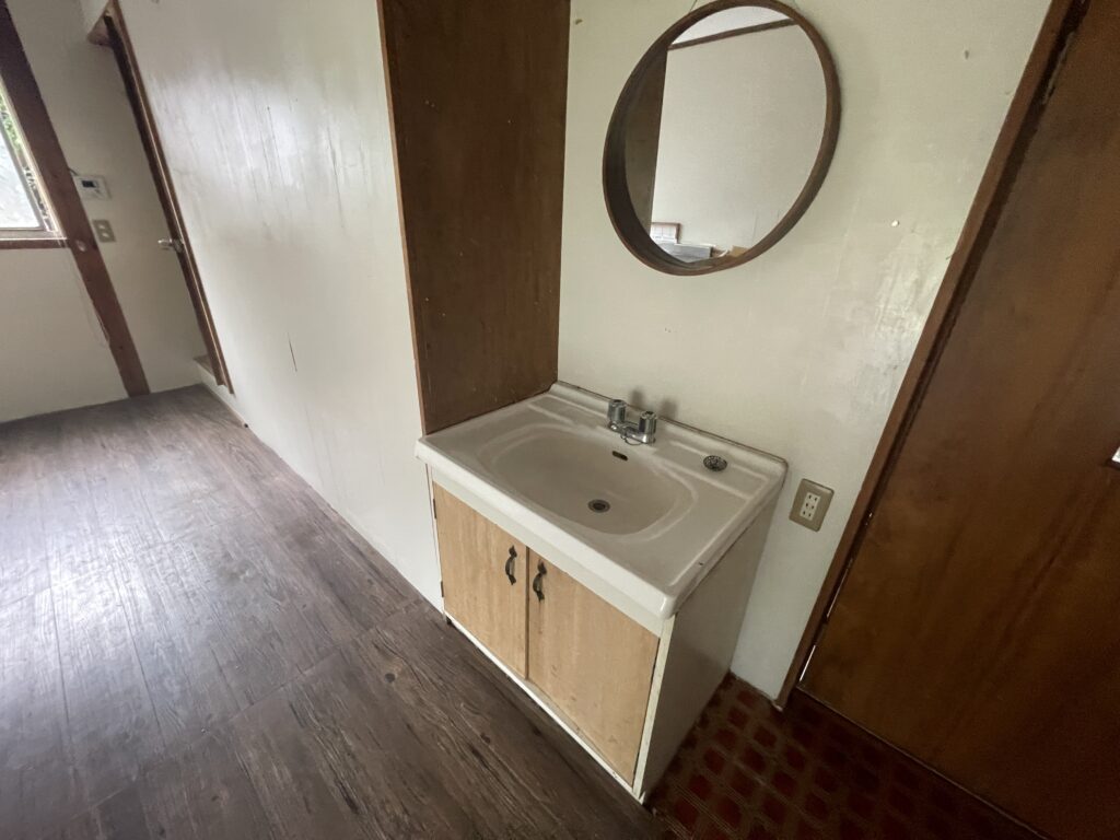1970s wood house in Nara