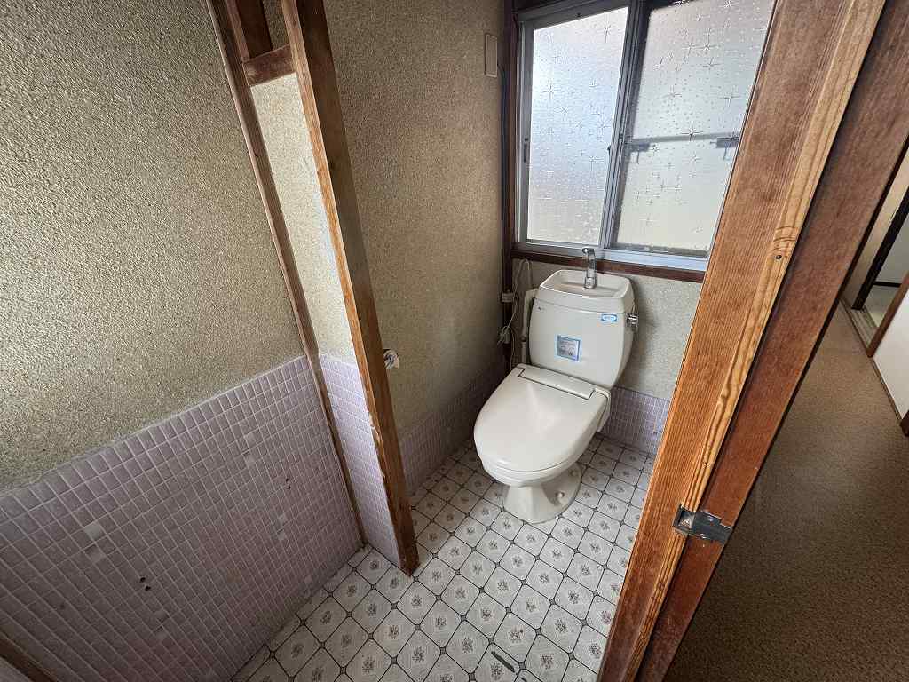 1970s wood house, 11-min walk to station, Nagano