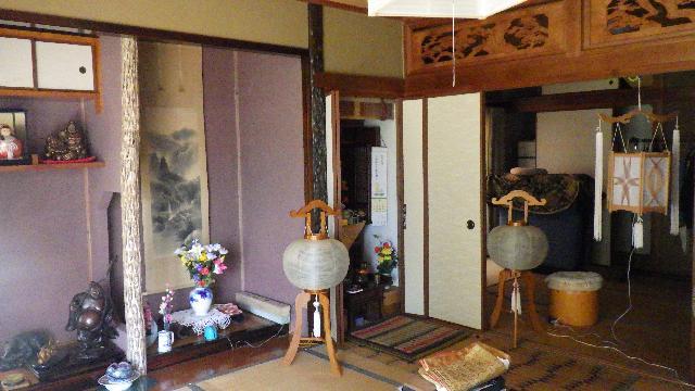 1970s wood house, 17-min walk to station, Nagasaki