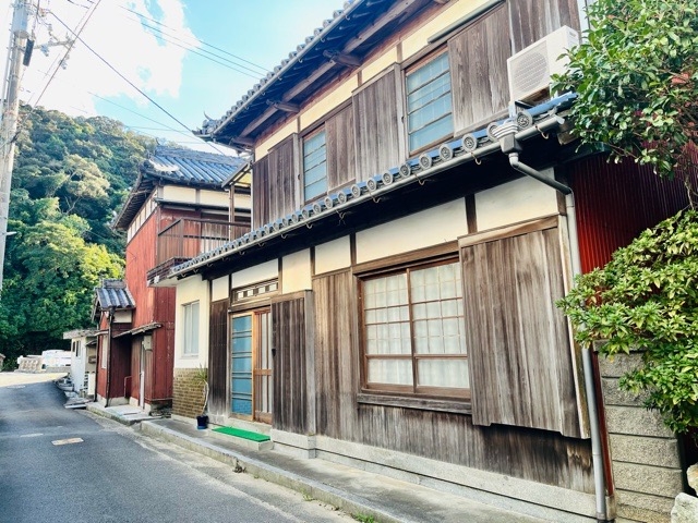 1970s wood house in Hyogo