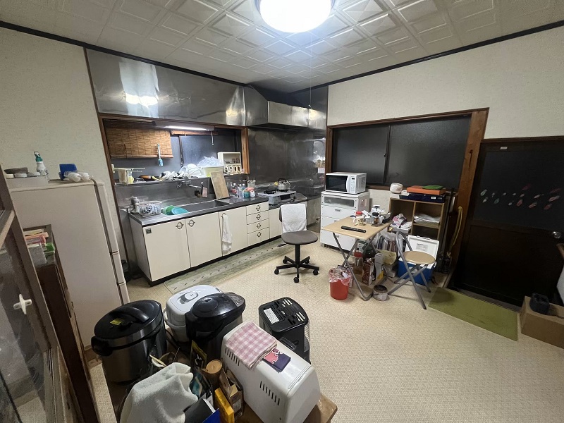 1990s wood house, 9-min walk to station, Tottori