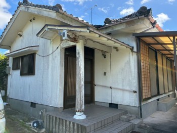 1990s house in Kaseda, Minamisatsuma